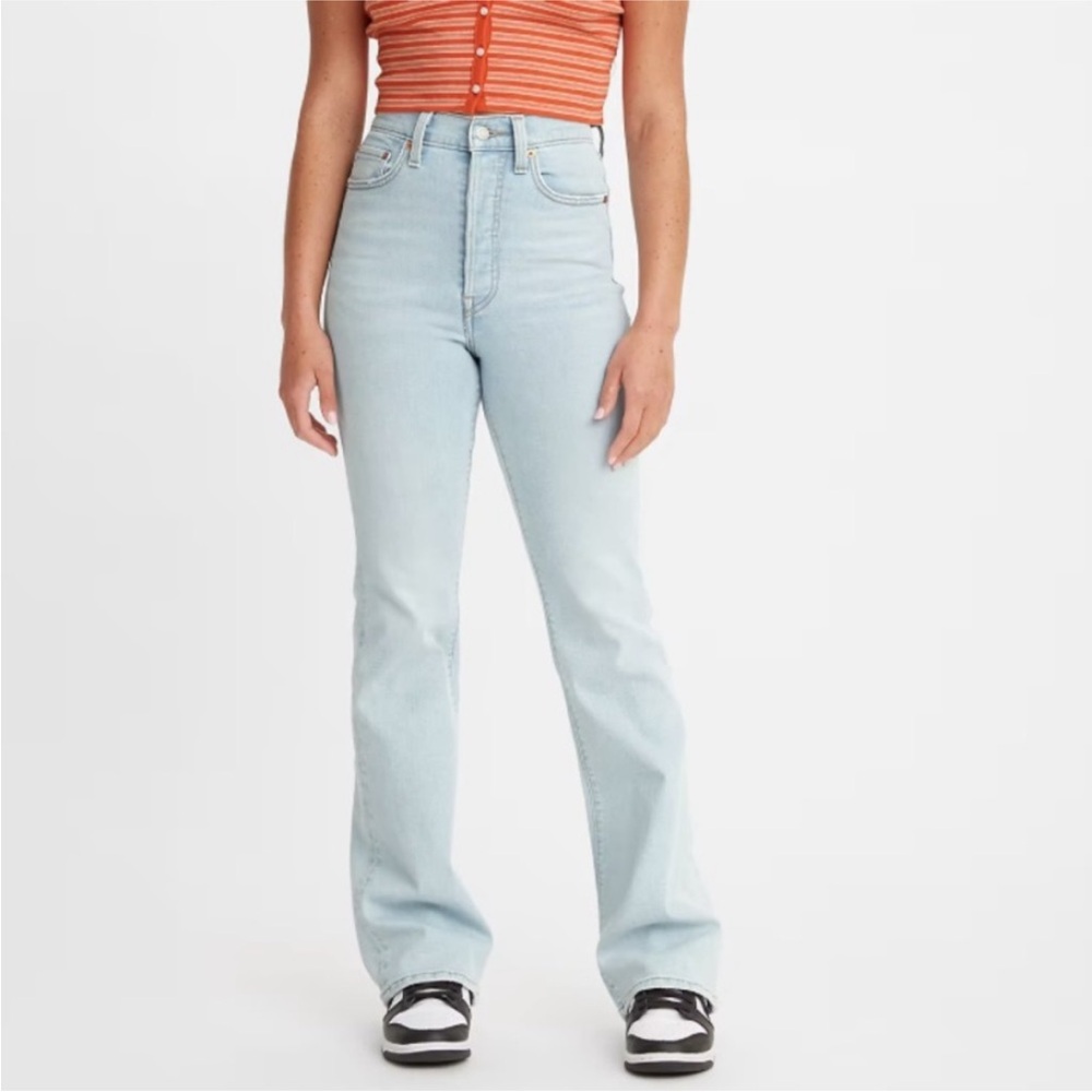 Levi's Ribcage Boot Jeans Light Wash Ultra High Rise - 26